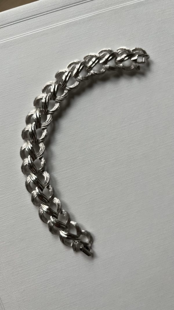 Vintage Silver Tone Mate Finish Chain Bracelet by TRIFARI - immagine 10